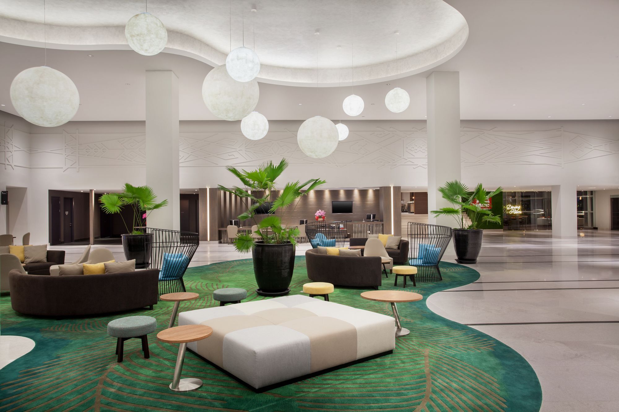 Pullman Miri Waterfront Hotel Exterior photo Lobby