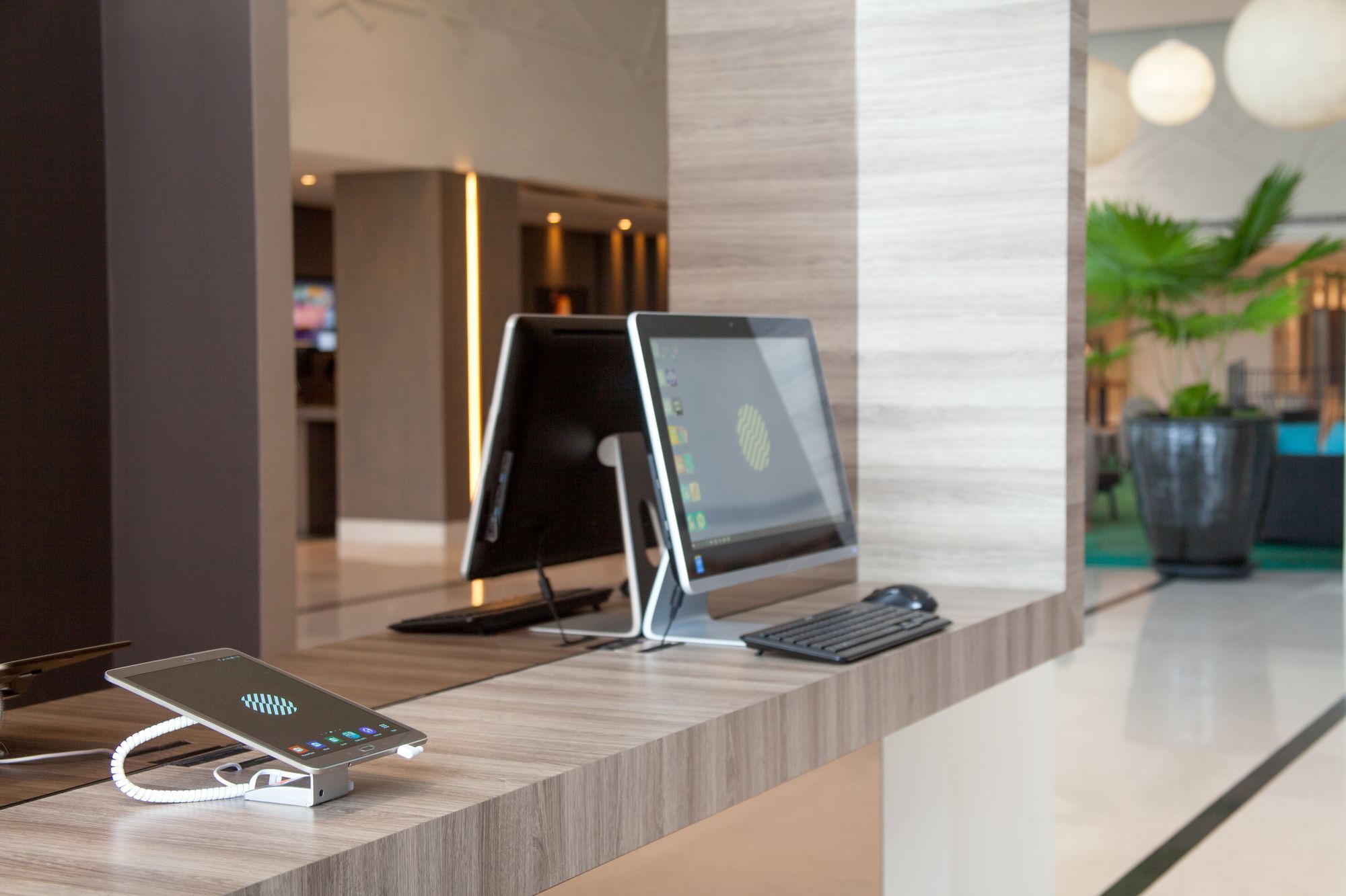 Pullman Miri Waterfront Hotel Exterior photo A computer at a hotel